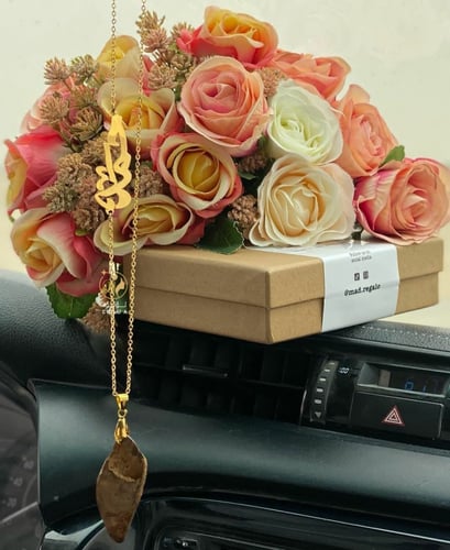 تعليقه عود للسيارة بالاسم