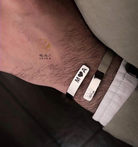 سواره بحفر ماسكين يد بعض