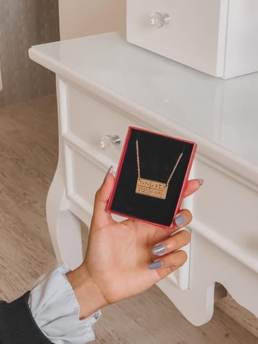 سلسل بي شكل لوحة نحت حسب الطلب