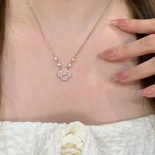 افخم سلسال و اسوارة وحلق انيقه