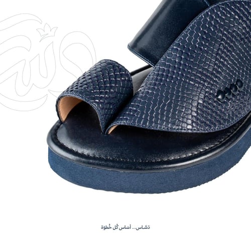 حذاء جلد الثعبان كحلي