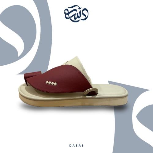 حذاء شرقي لون مطفي