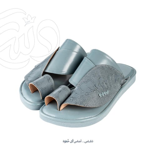 حذاء جلد ساق النعام سماوي