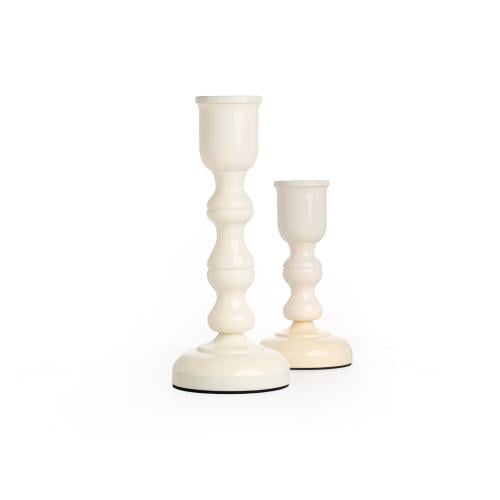 شمعدان حديد