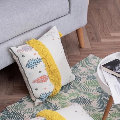 مخدة بقماش بارز