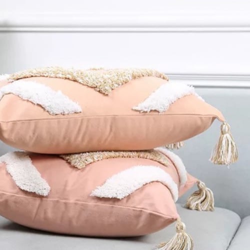 مخدة مستطيلة