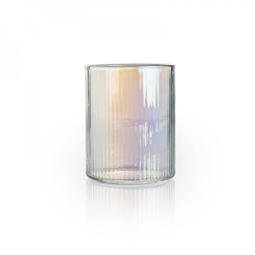 ابريق ماء مع أكواب