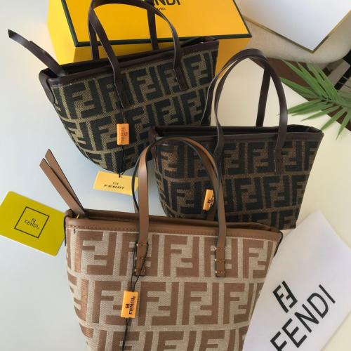 شنط ماركة فندي