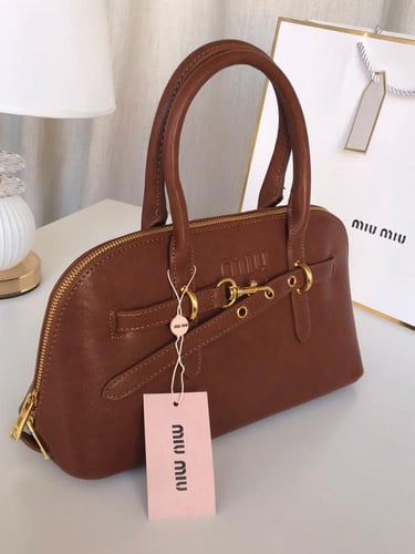 شنط ميو ميو