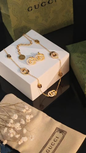 سلسال قوتشي مع الحلق