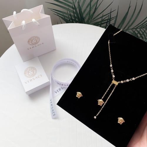 سلسال وحلق ماركة فرزاتشي