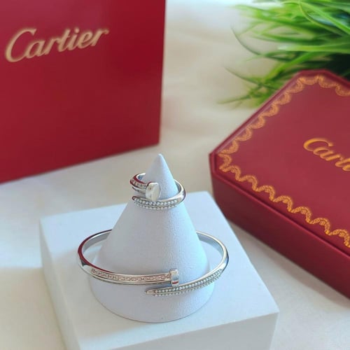 اسوارة وخاتم مسمار