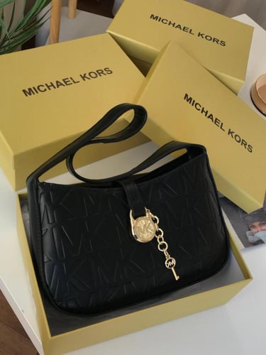 شنط مايكل كورس