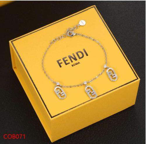 اسوارة ماركة فندي