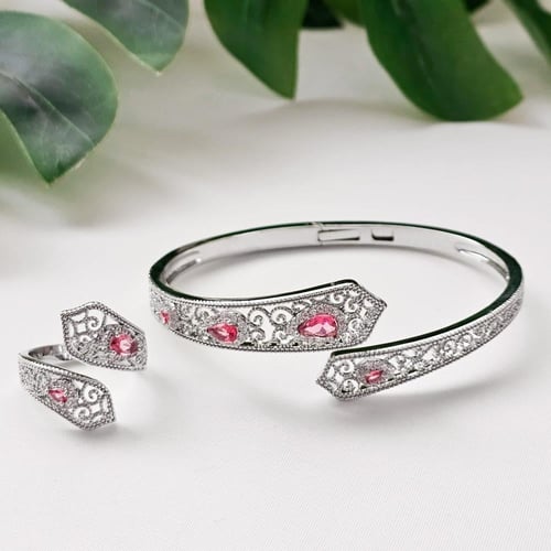 اسوارة و خاتم