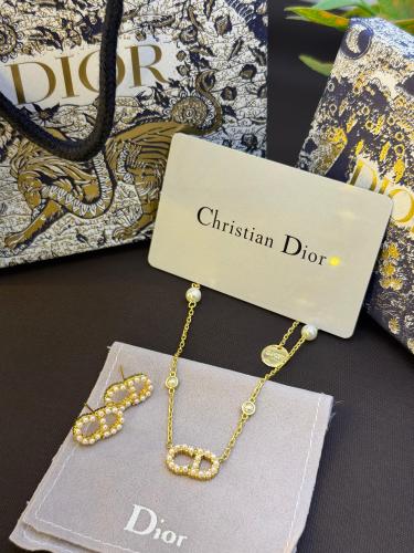 سلسال وحلق ديور