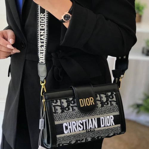 شنطه ماركة ديور