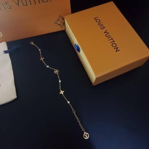 اسوارة ماركة لويس فيتون