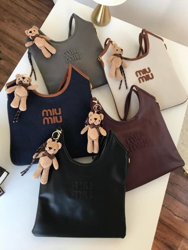 شنط ميو ميو