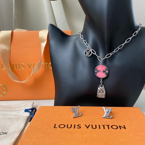 سلسال لويس فيتون