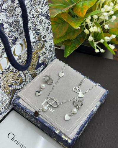 سلسال وحلق ديور