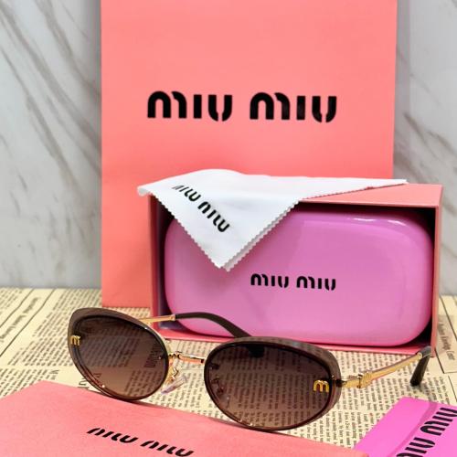 نظارة ميوميو