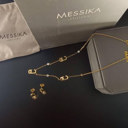 سلسال ميسيكا مع الحلق