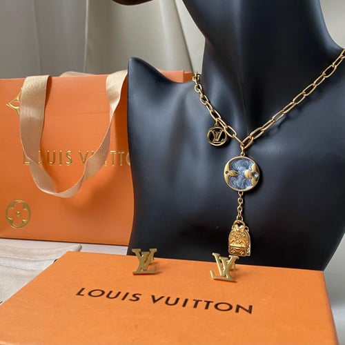 سلسال لويس فيتون