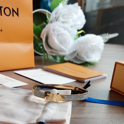 أسوارة لويس فيتون Louis vuitton