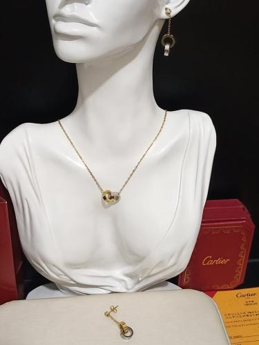 سلسال كارتير مع الحلق