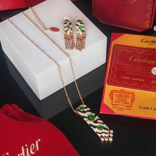 سلسال كارتير مع الحلق