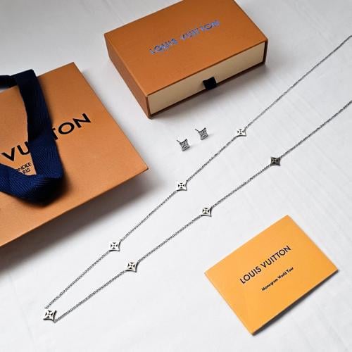 سلسال لويس فيتون