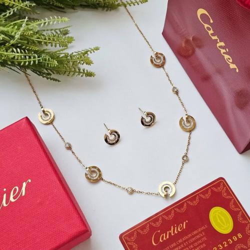 سلسال كارتير مع الحلق