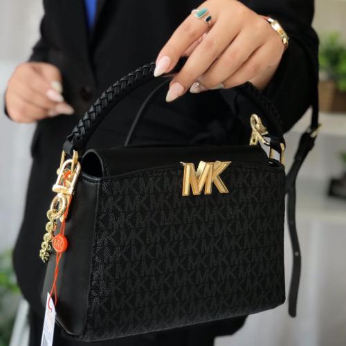 شنط مايكل كورس