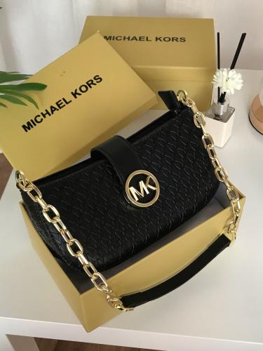 شنط مايكل كورس