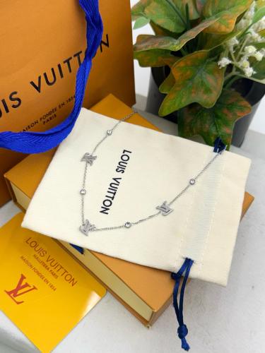 سلسال لويس فيتون