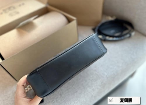 Teri Shoulder Bag In Signature Canvas