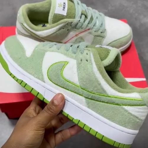 Nike Dunk Low SE 'Fleece - Honeydew'