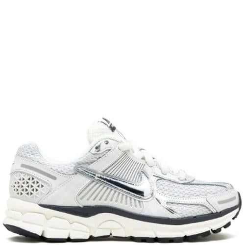 Nike Vomero 5 "Photon Dust"