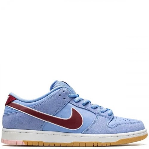Nike SB Dunk Low "Philadelphia Phillies"