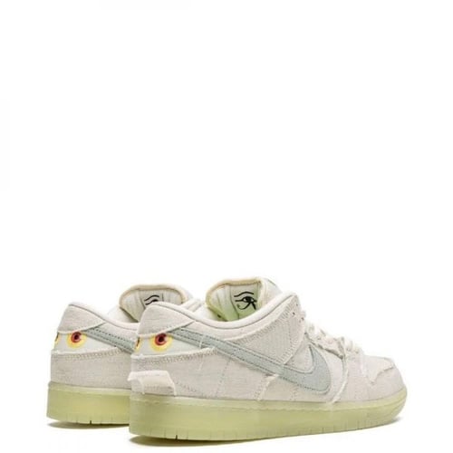 Nike SB Dunk Low "Mummy"