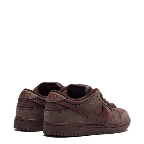 Nike SB Dunk Low "City of Love"