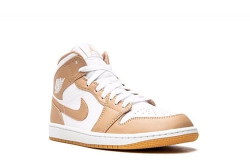 Air Jordan 1 mid “tan gum”