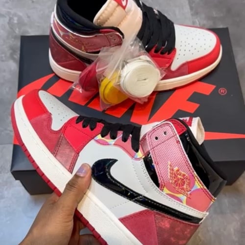 Air Jordan 1 High OG "Spider-Man Across The Spider...