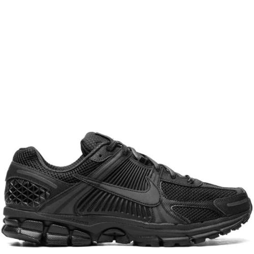 Nike Zoom Vomero 5 "Triple Black" sneakers