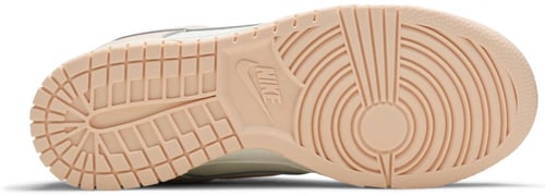 Dunk Low 'Orange Pearl'