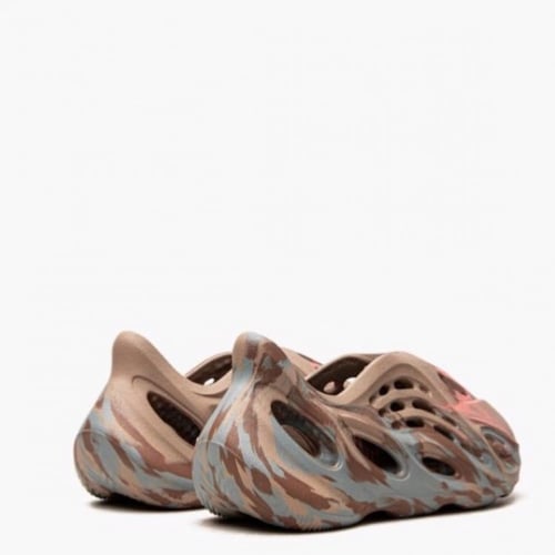 YEEZY FOAM RUNNER "MX Sand Grey"