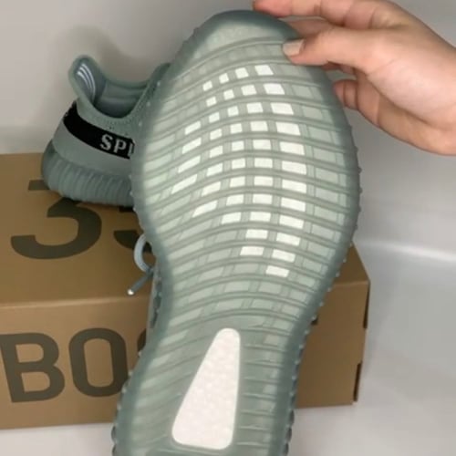 yeezy bosst 350 V2 “Jade Ash”