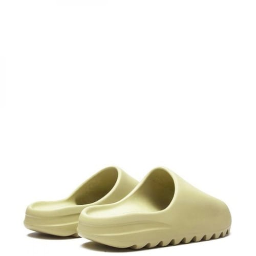 Yeezy ridged sole slides