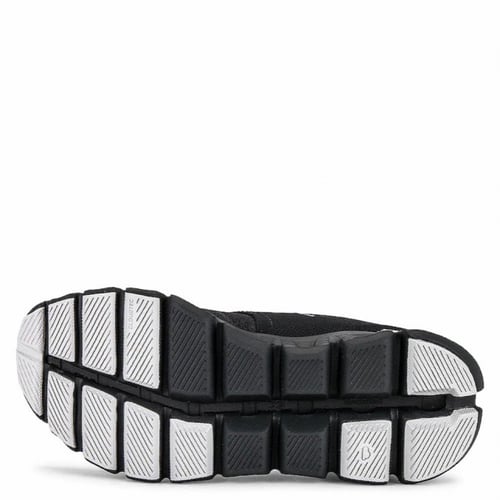 Cloud X 3 Sneaker in Black